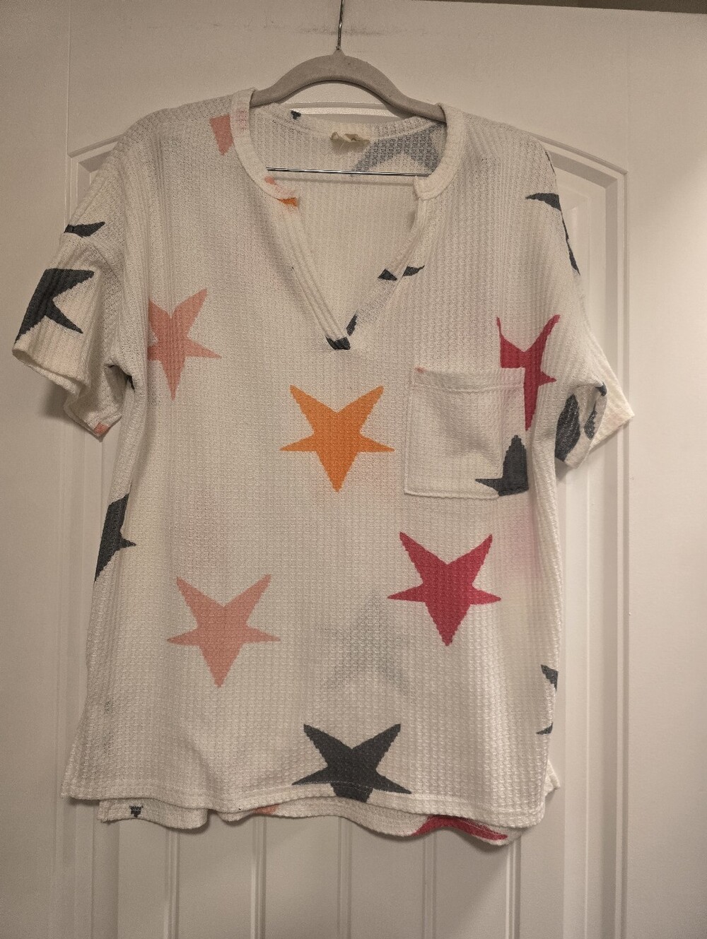 Boutique Bibi Oversized Waffel Knit White Star Print Pocket Tee